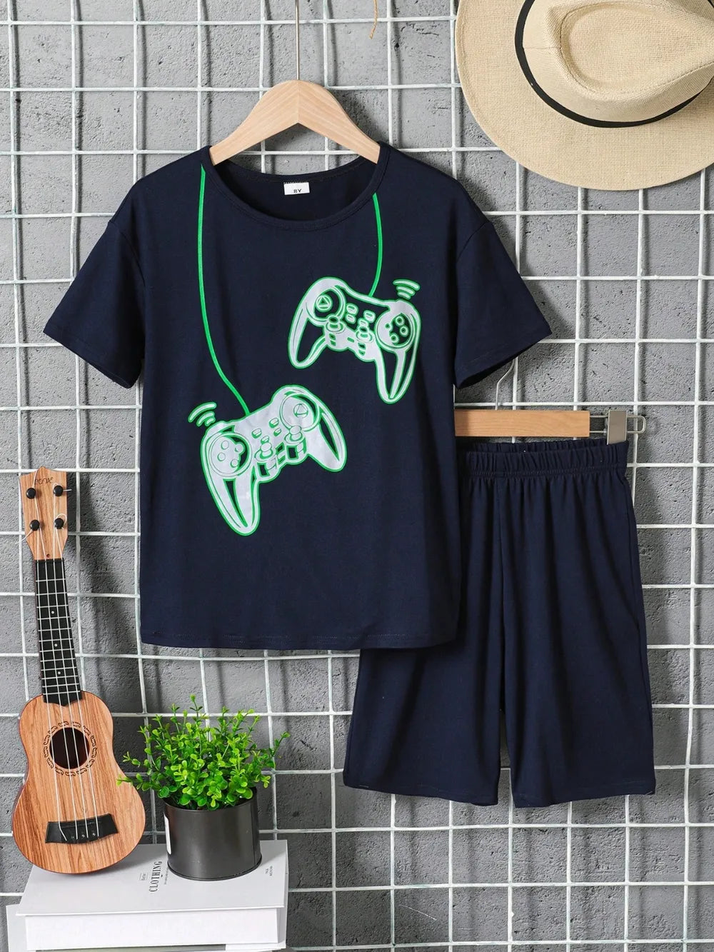 Children's Graphic Round Neck T-Shirt and Pants Set 