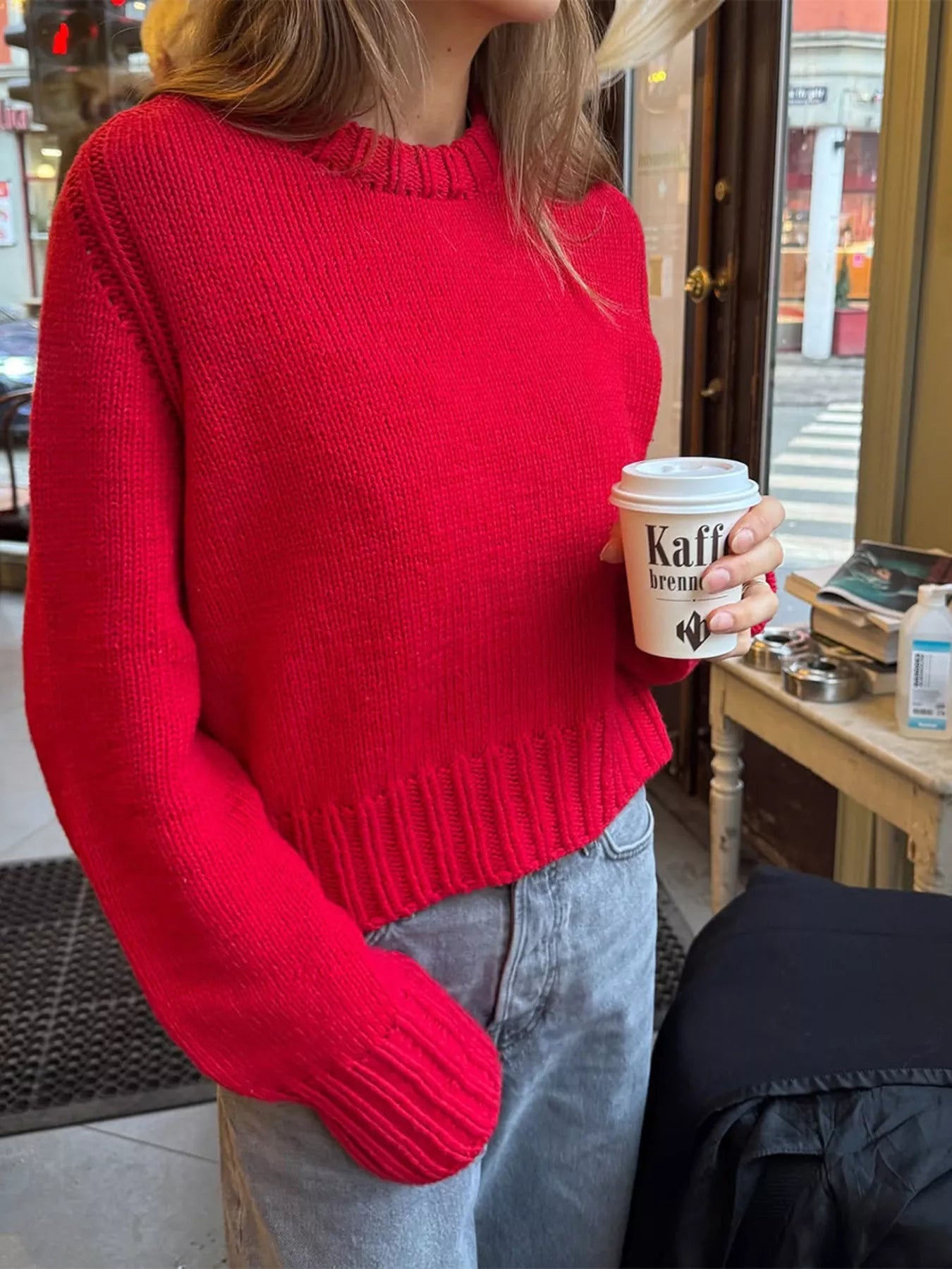 Ribbed Round Neck Sweater 