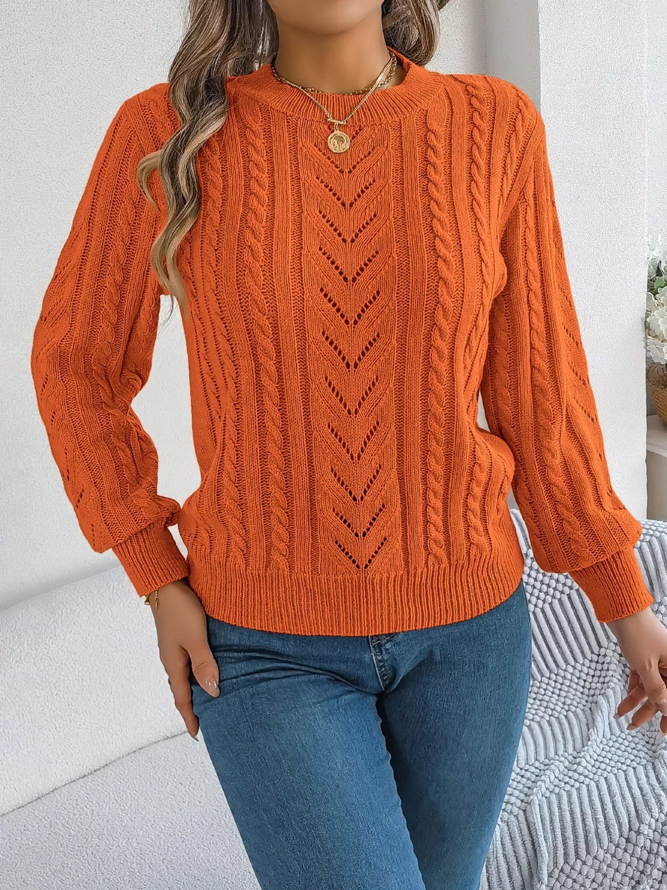 Cable-Knit Round Neck Sweater 