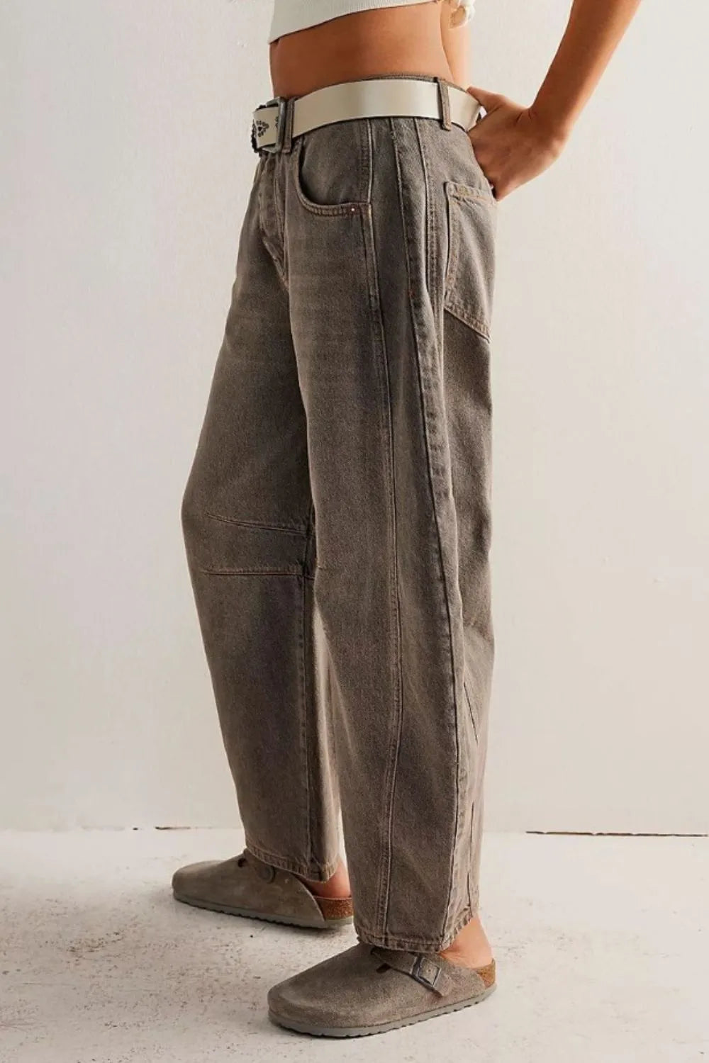 Wide Leg Jeans with Pockets 