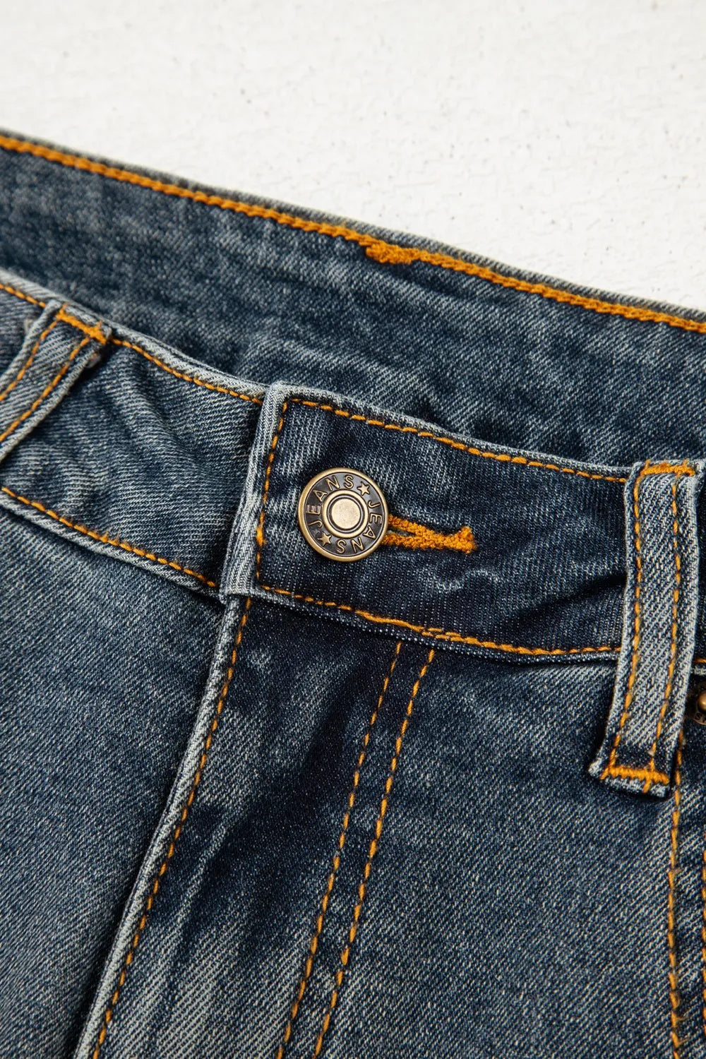 Exposed Stitching Loose Straight High Waist Jeans 