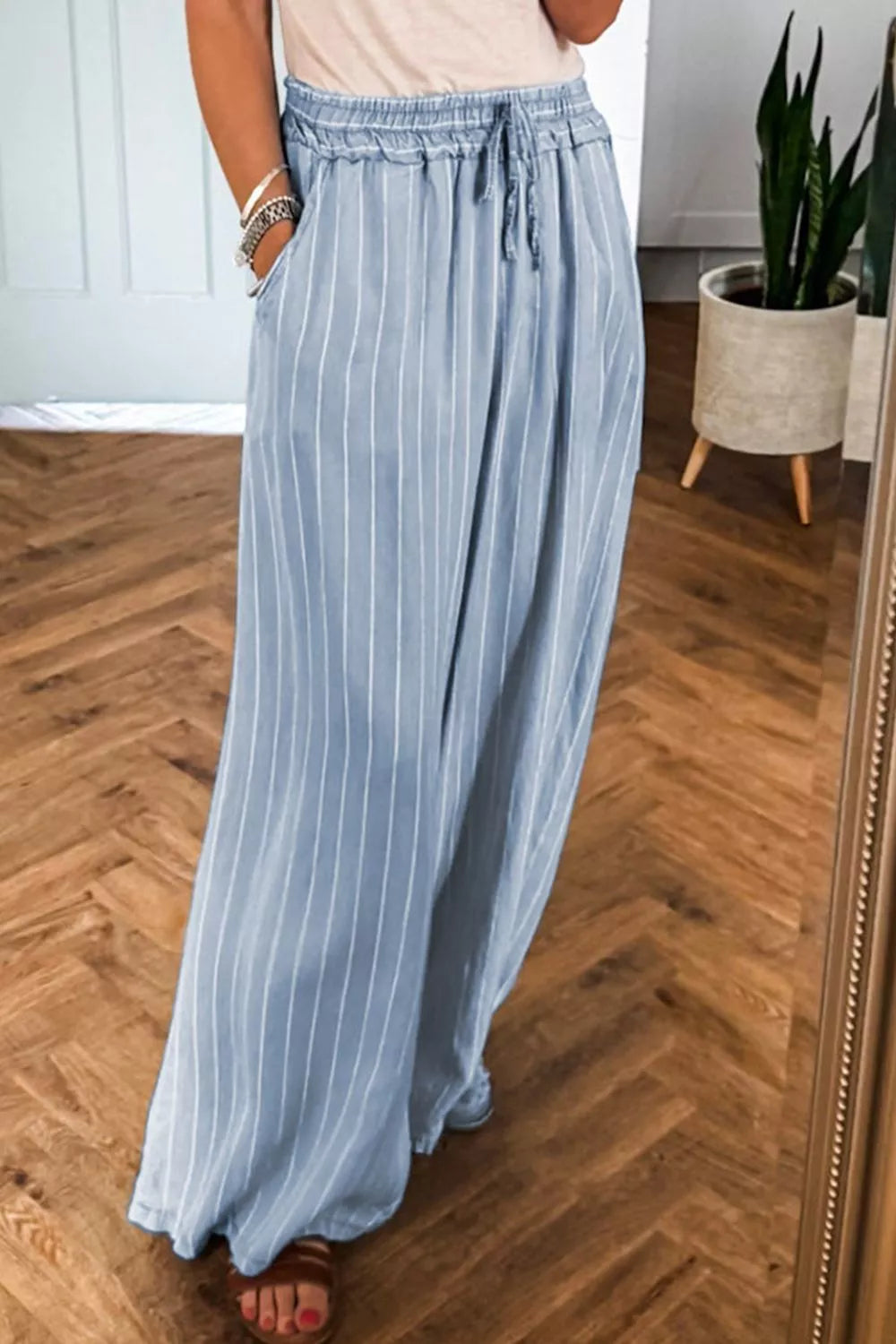Striped Wide Leg Jeans 