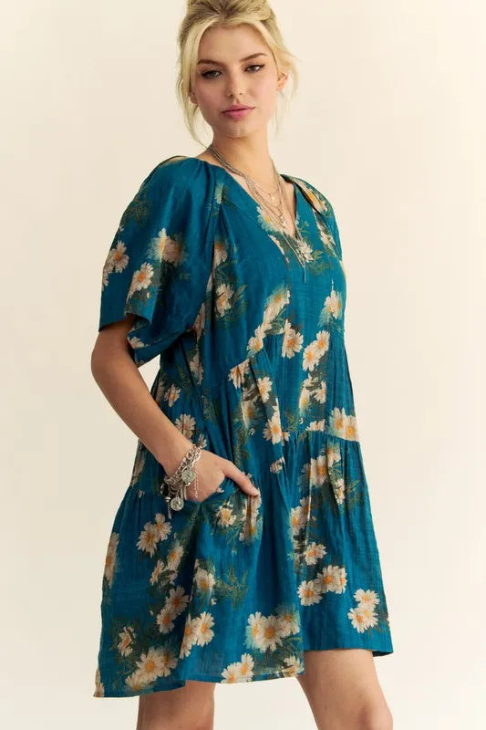 Davi & Dani Floral Print Short Bell Sleeve Pleated Mini Dress 