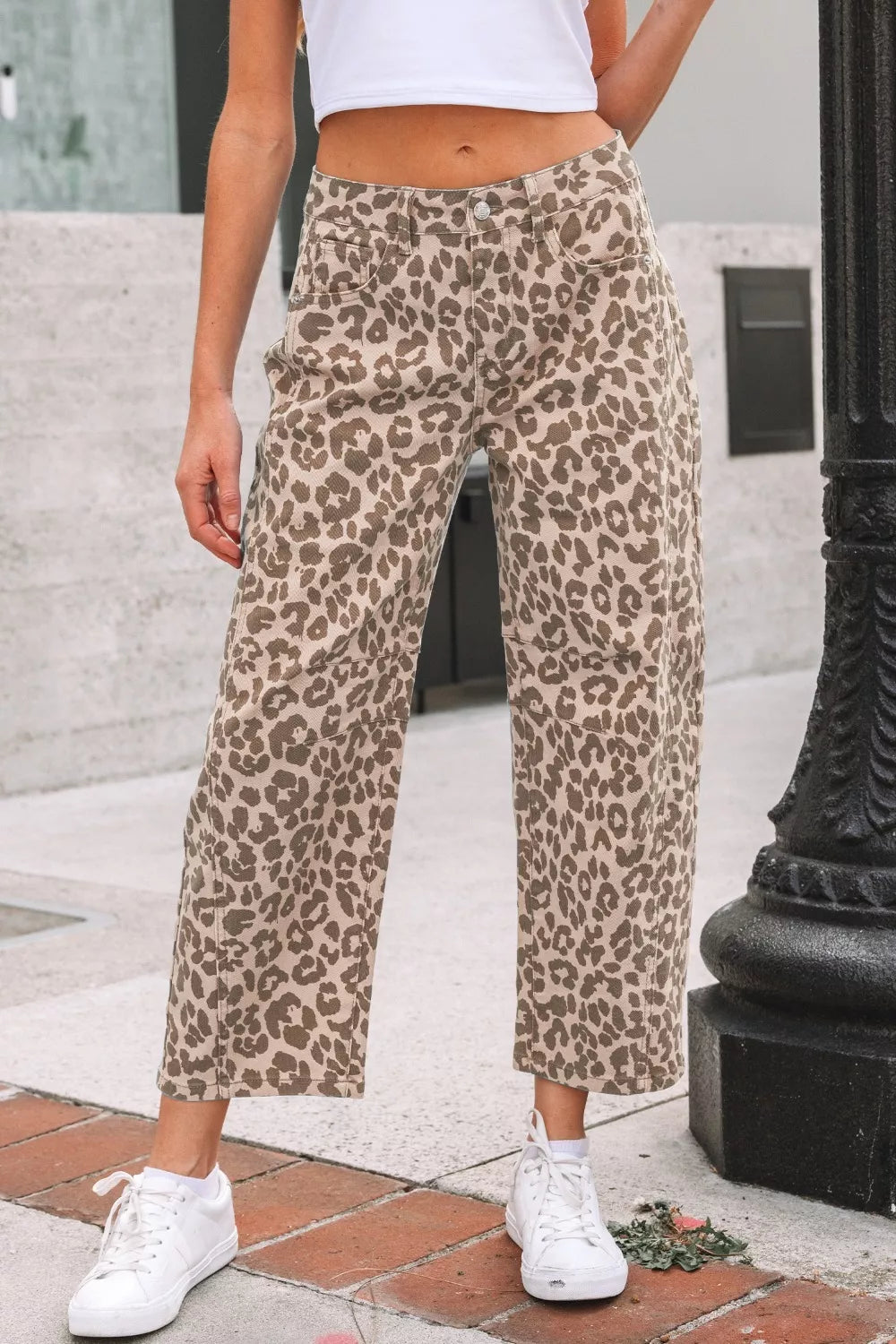 Leopard Print High-Waisted Cropped Jeans 