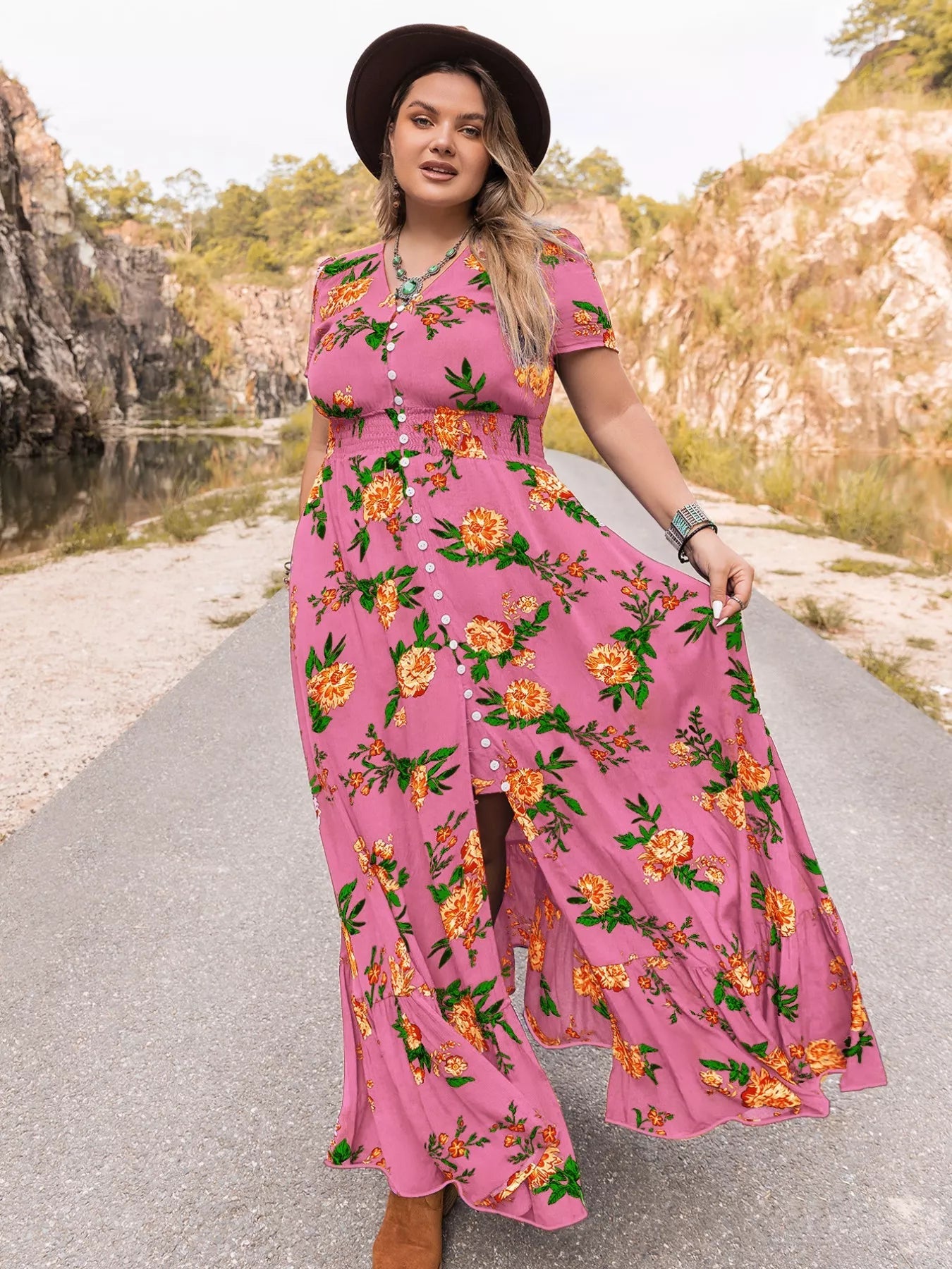 Plus Size Floral V-Neck Short Sleeve Maxi Dress 