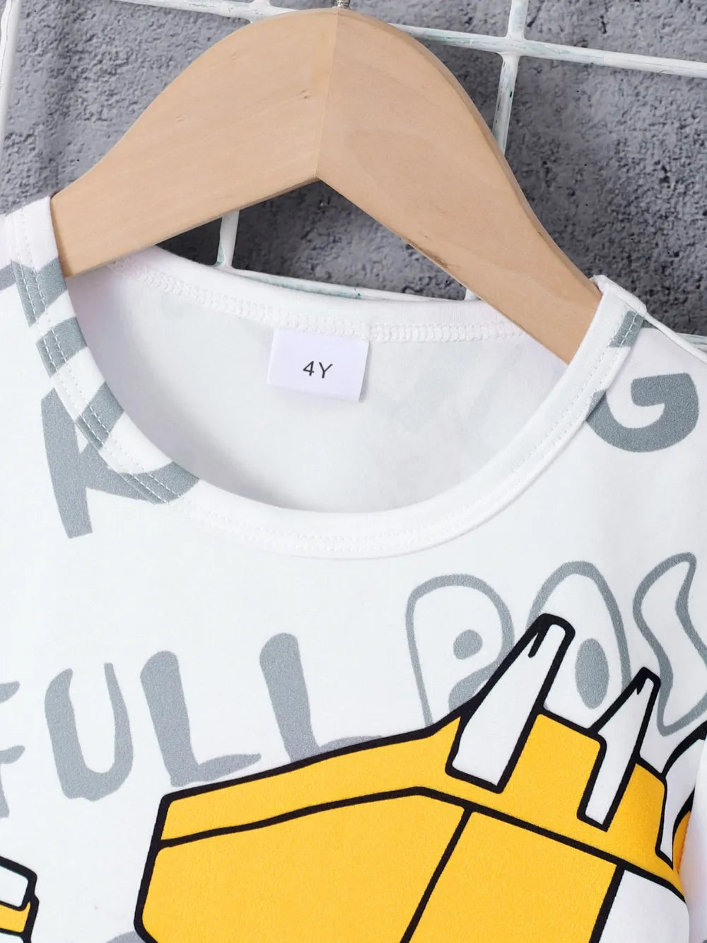 Children's Round Neck Cartoon Graphic T-Shirt and Shorts Set 