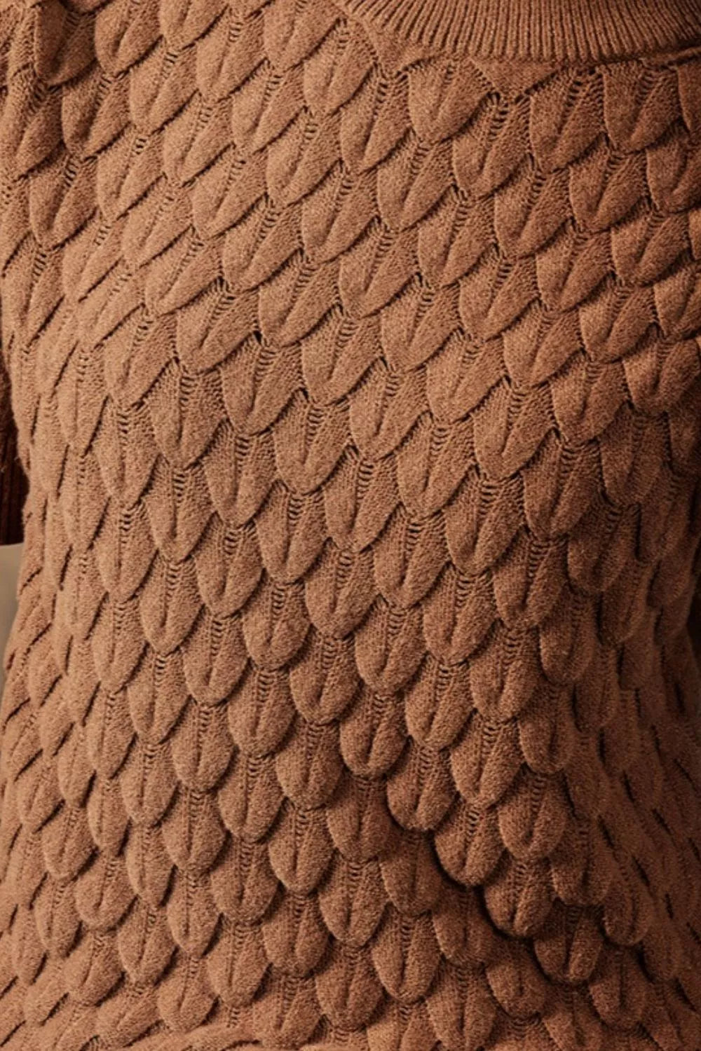 Textured Knit Short Sleeve Pullover 