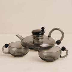 ElaraPure™ Filtration Teapot Set with Matching Cups – 600ml Heat-Resistant Glass 