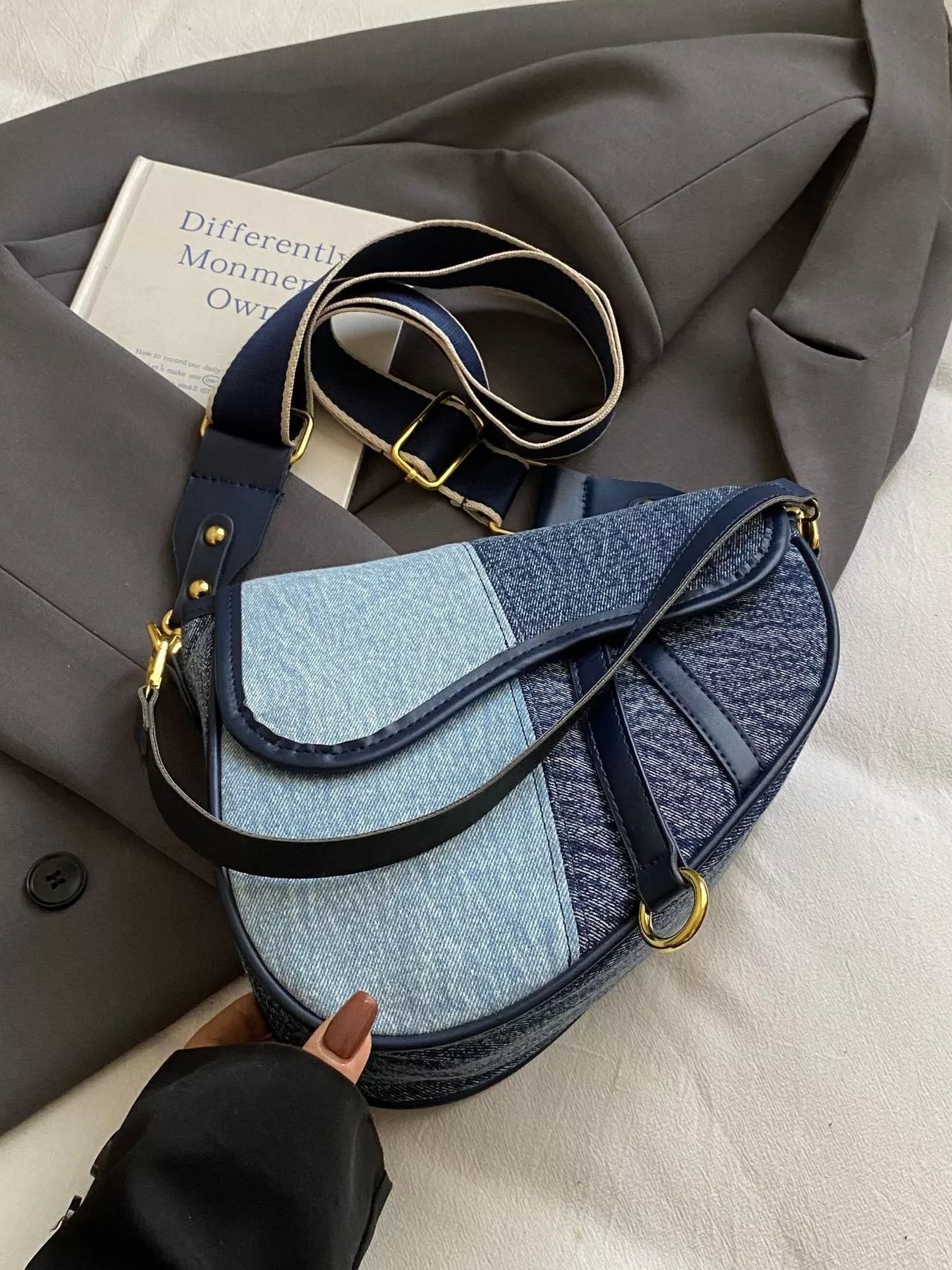 Adjustable Strap Crossbody Bag 