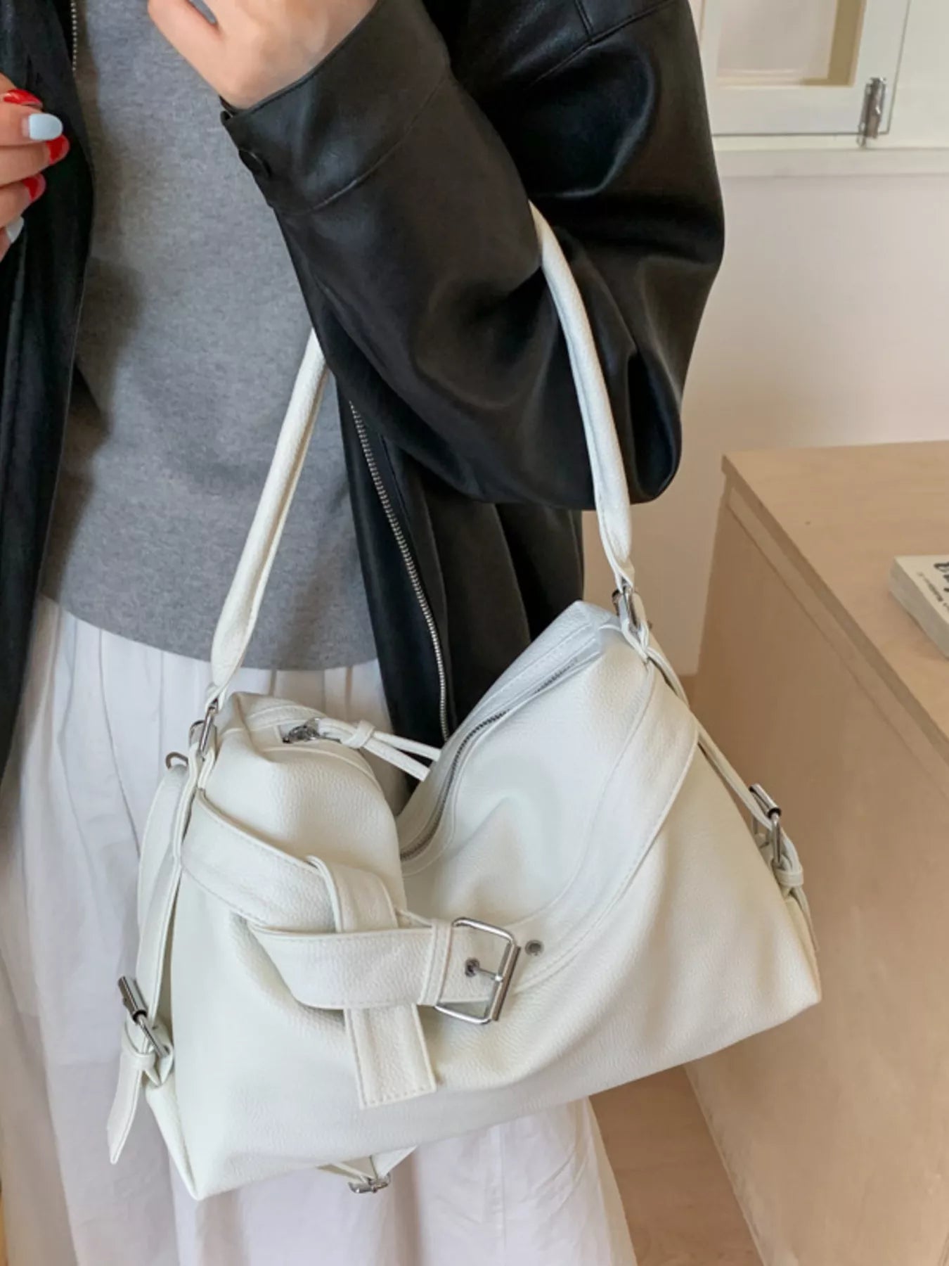 Decor Buckle Leather Shoulder Bag 