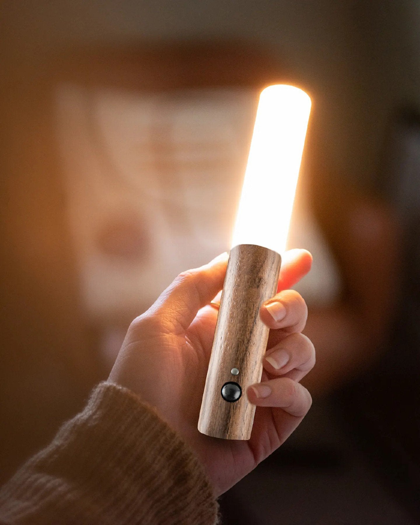 uexim Sensing Wall Light 