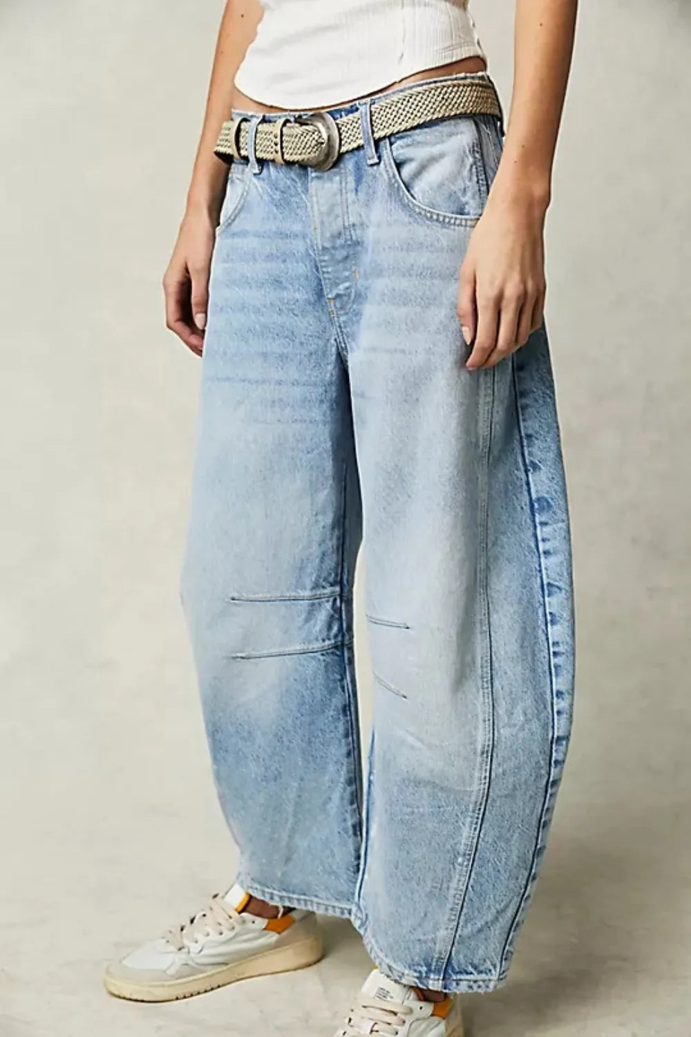 Wide Leg Jeans with Pockets 