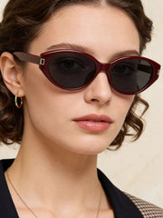 Lightweight Cat-Eye Sunglasses 
