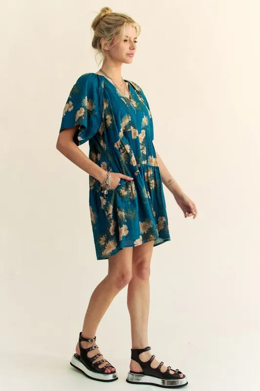 Davi & Dani Floral Print Short Bell Sleeve Pleated Mini Dress 