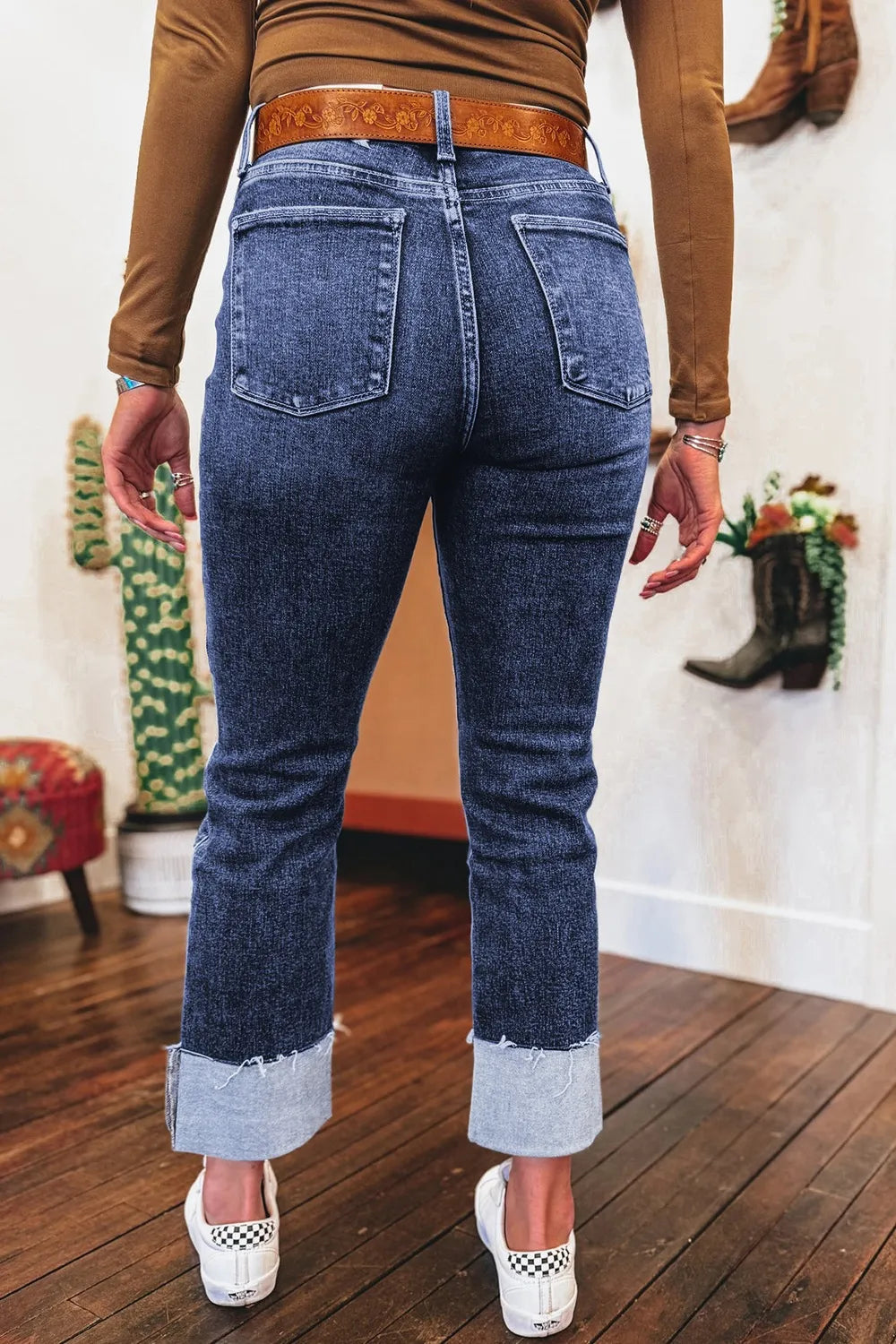 Folded Cuffs Distressed Straight High Waist Jeans 