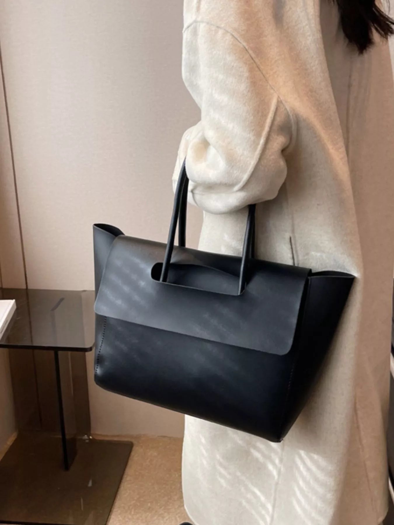 Solid Color Leather Handbag 