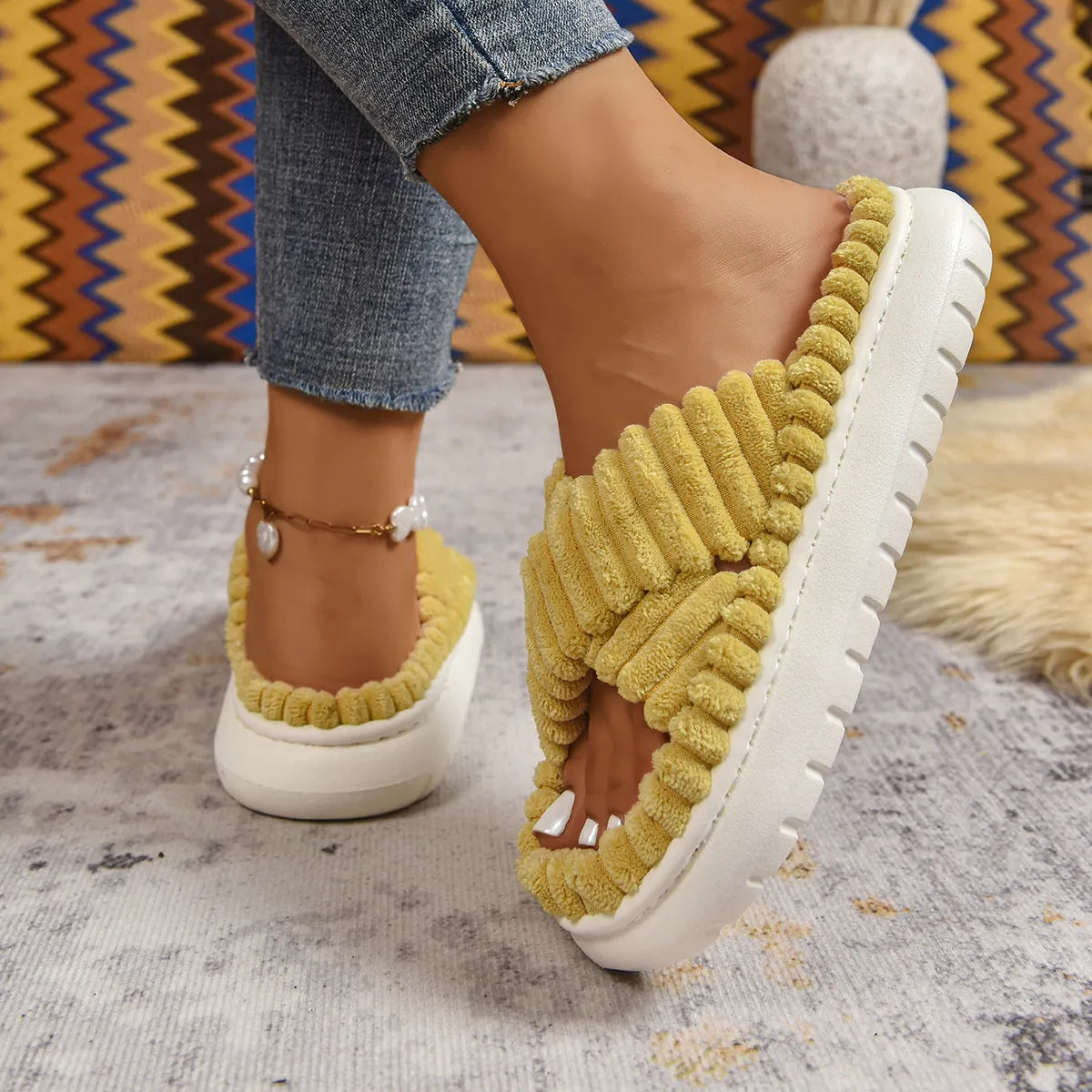 Crisscross Open Toe Platform Slippers 