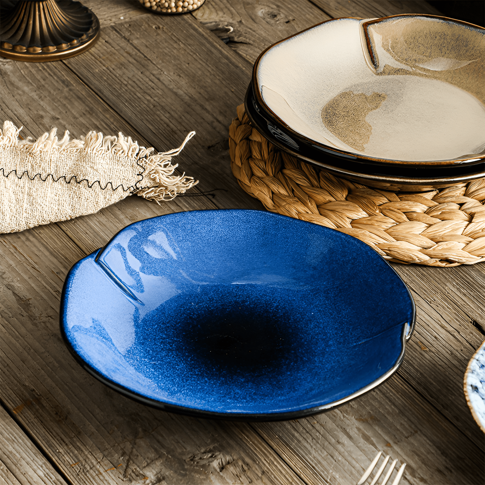 Handcrafted Reactive Glaze Plates – Unique Artisan Design for Stunning Table Presentation 