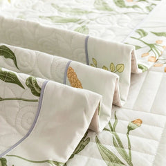 King Size Botanical Quilt Set – Lightweight 100% Cotton, Cooling Fabric for Stylish Bedroom Décor 