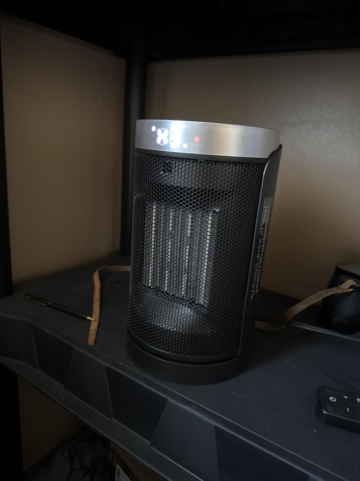 Heats my office fast