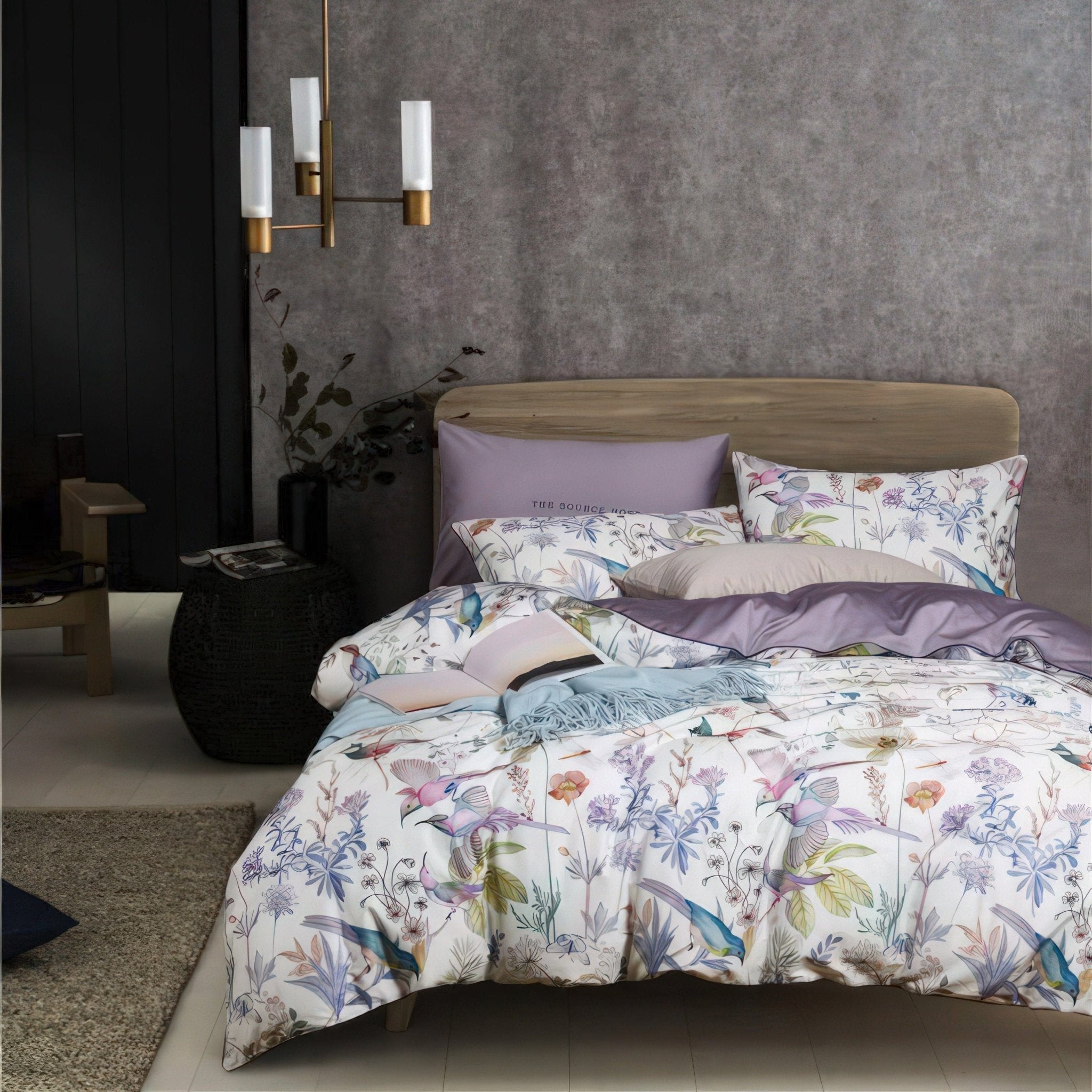 Luxurious Egyptian Cotton Bedding Set with Botanical Design – Soft White and Muted Lilac Reversible Comforter 