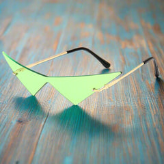 Oberon Angular Cat Eye Sunglasses | Rimless Design