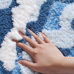 Plush Bath Mat with Non-Slip Grip – Ultra-Absorbent Wave-Pattern Design for Comfort and Safety