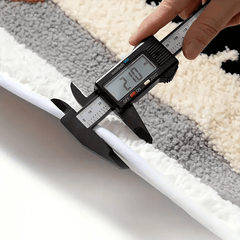 Plush Non-Slip Bath Mat for Ultimate Comfort and Safety – Quick-Dry Bathroom Rug