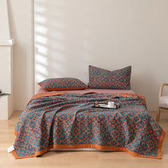 Reversible Organic Cotton Quilt – Six-Layer Breathable Design for All-Season Comfort