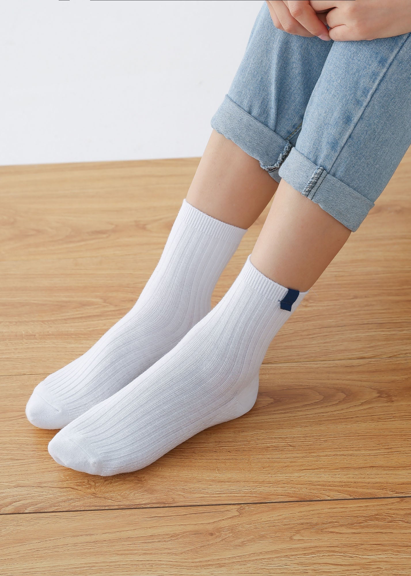 Classy Solid color Cotton Crew Socks dylinoshop