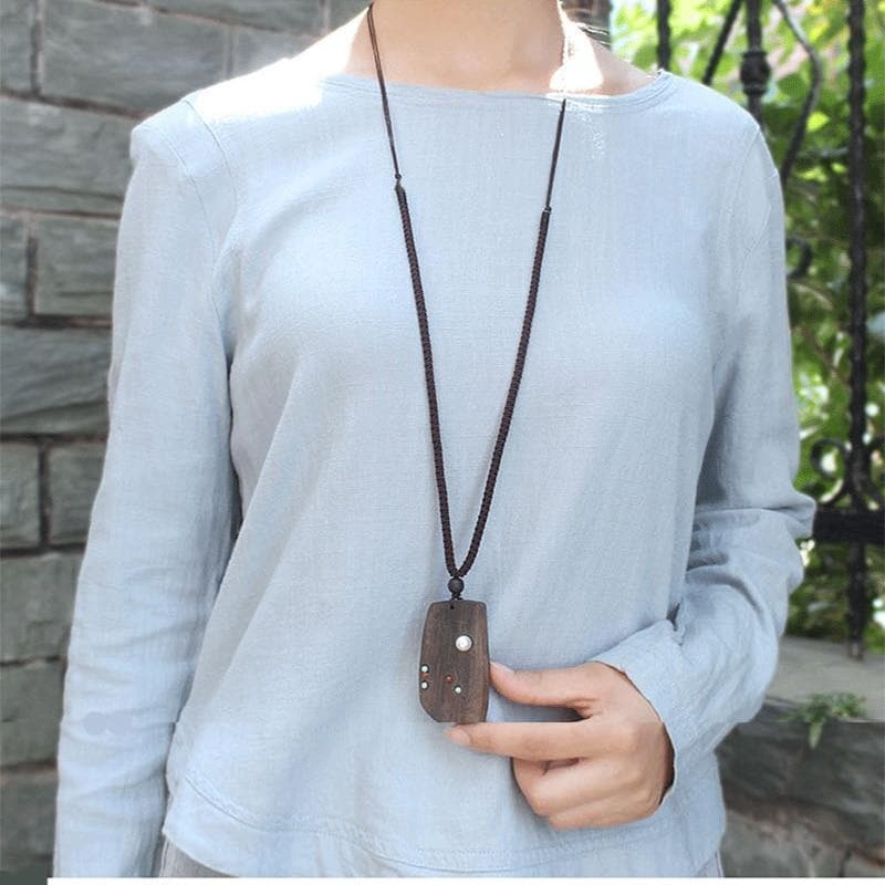 Beaded Vintage Sandalwood Pendant Necklace dylinoshop